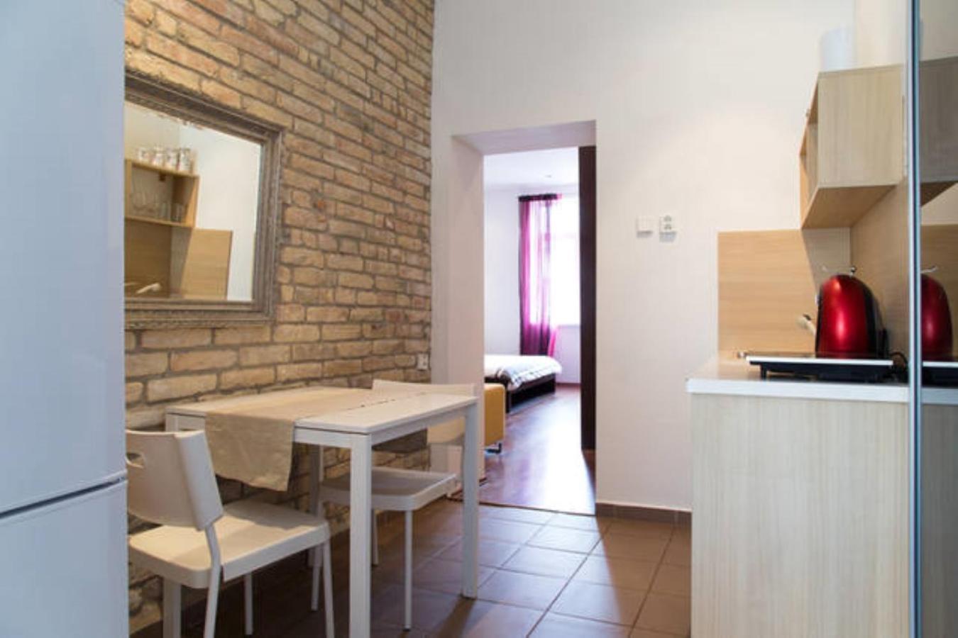 Romantic Central Flat Bratislava Luaran gambar